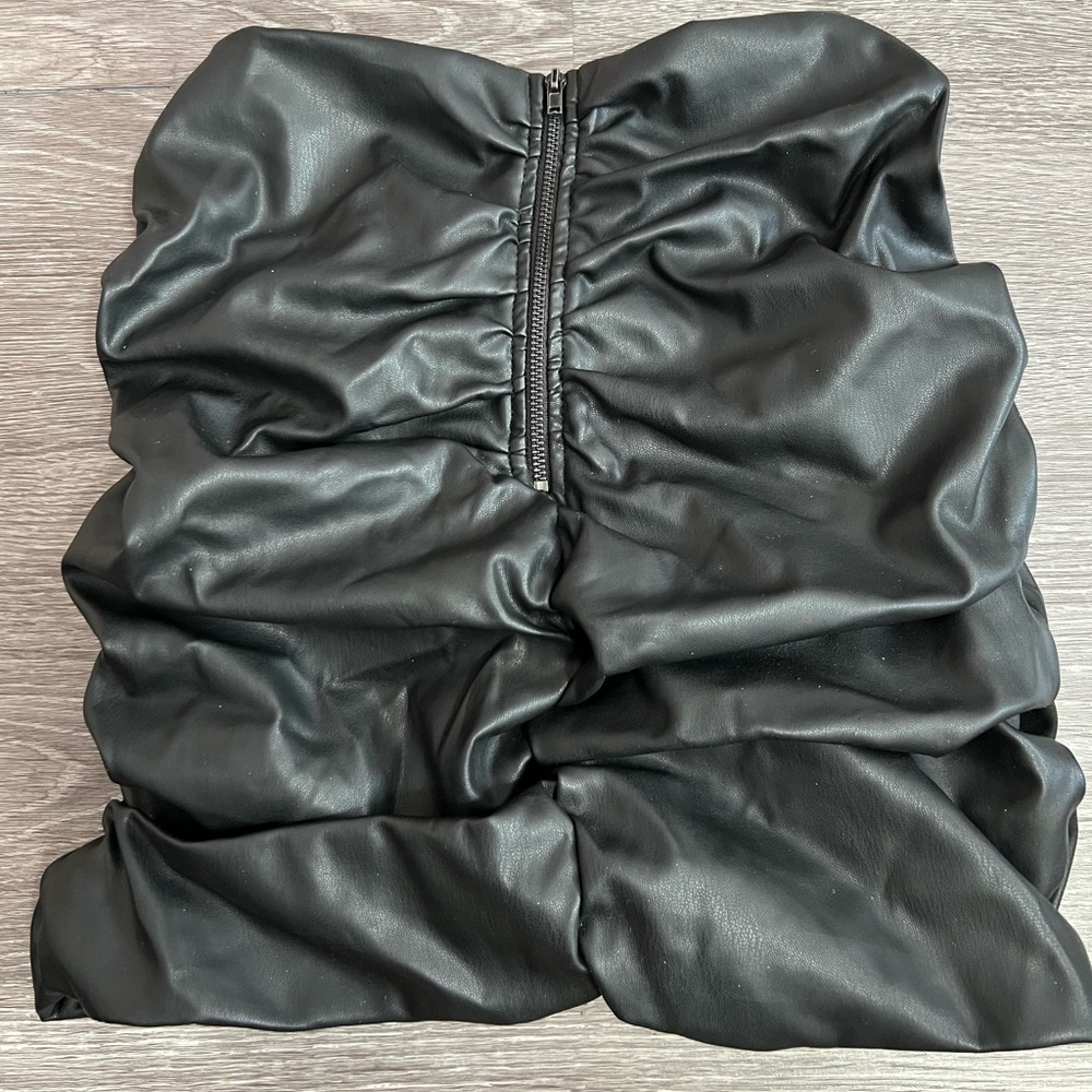 DO+BE NWT Black Leather Mini Skirt - Size S - Picture 2 of 3
